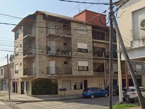 Departamento en Alquiler en Lanus Oeste, Lanus