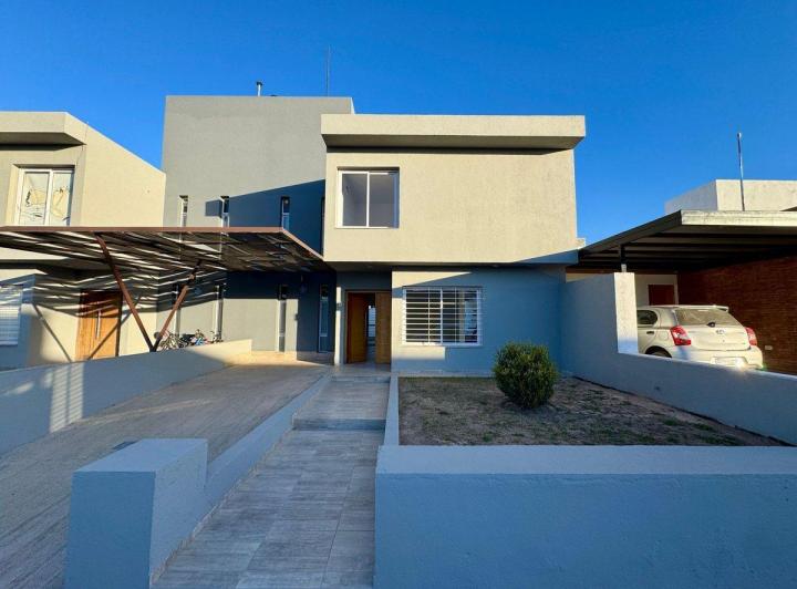 PH · 135m² · 5 Ambientes · 2 Cocheras