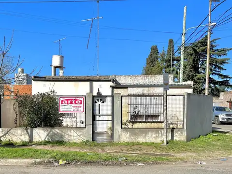 Casa en Venta en Zapiola, Lujan