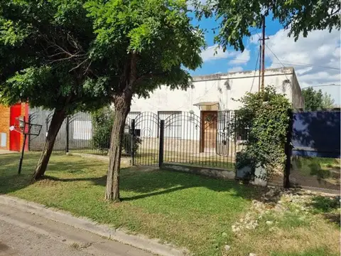 Casa en Venta en Parque Saavedra, La Plata