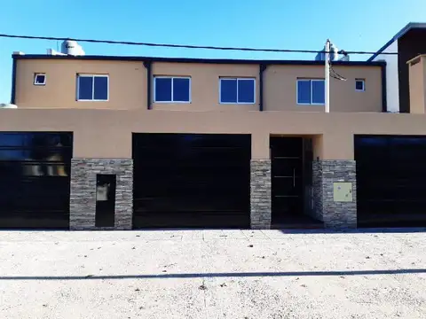 Casa en Venta en Los Hornos, La Plata