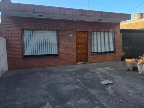 Casa en Venta en Villa Centenario, Partido de Lomas de Zamora