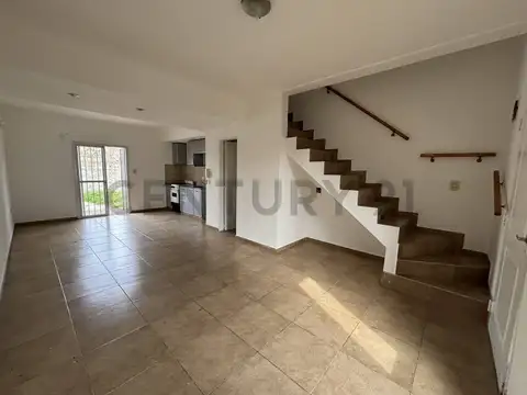 Casa en Venta en Los Hornos, La Plata