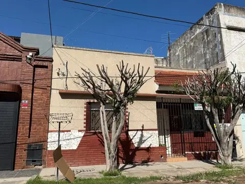 Casa en Venta en Villa Centenario, Partido de Lomas de Zamora