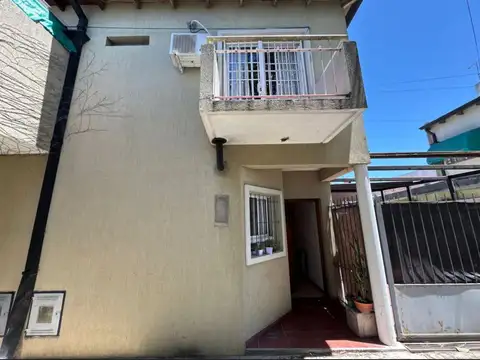 Casa en Venta en Los Hornos, La Plata