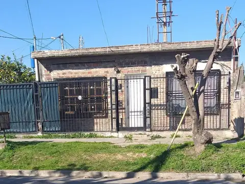 Casa en Venta en González Catan, Partido de La Matanza
