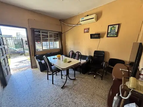 Casa en Venta en Claypole, Partido de Almirante Brown