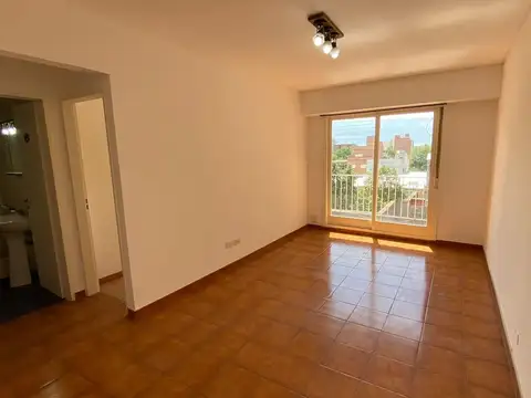 Departamento en Venta en Castelar Sur, Castelar