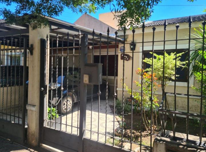 Casa · 108m² · 3 Ambientes · 1 Cochera