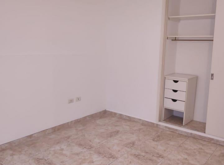 Casa · 250m² · 8 Ambientes · 1 Cochera