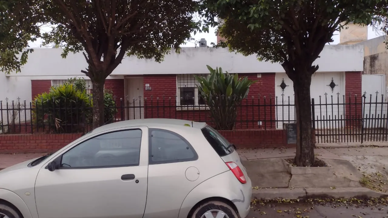 VENTA HERMOSA CASA 2 DOR-2 BAÑOS-PATIO-COCHERA A MTS AV JAPON !!!!!!!!!!!