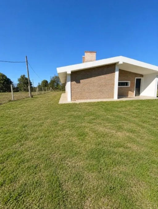 ALQUILO CASA EN VILLA ESQUIU