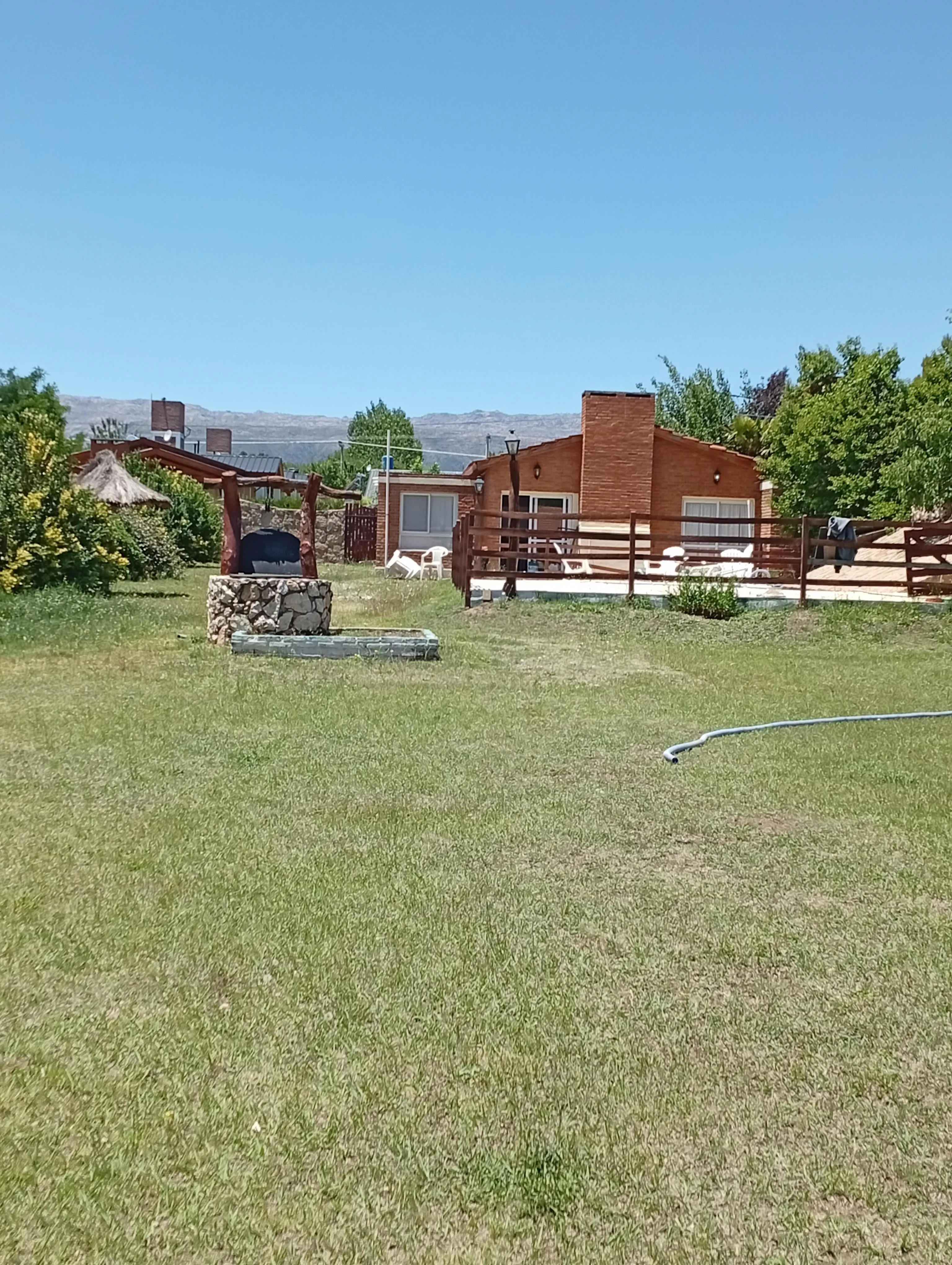 Vendo complejo de 12 cabañas en mina clavero