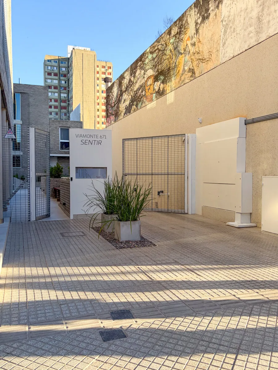 VENTA DPTO 1 DORM- VIAMONTE 671- COMPLEJO SENTIR