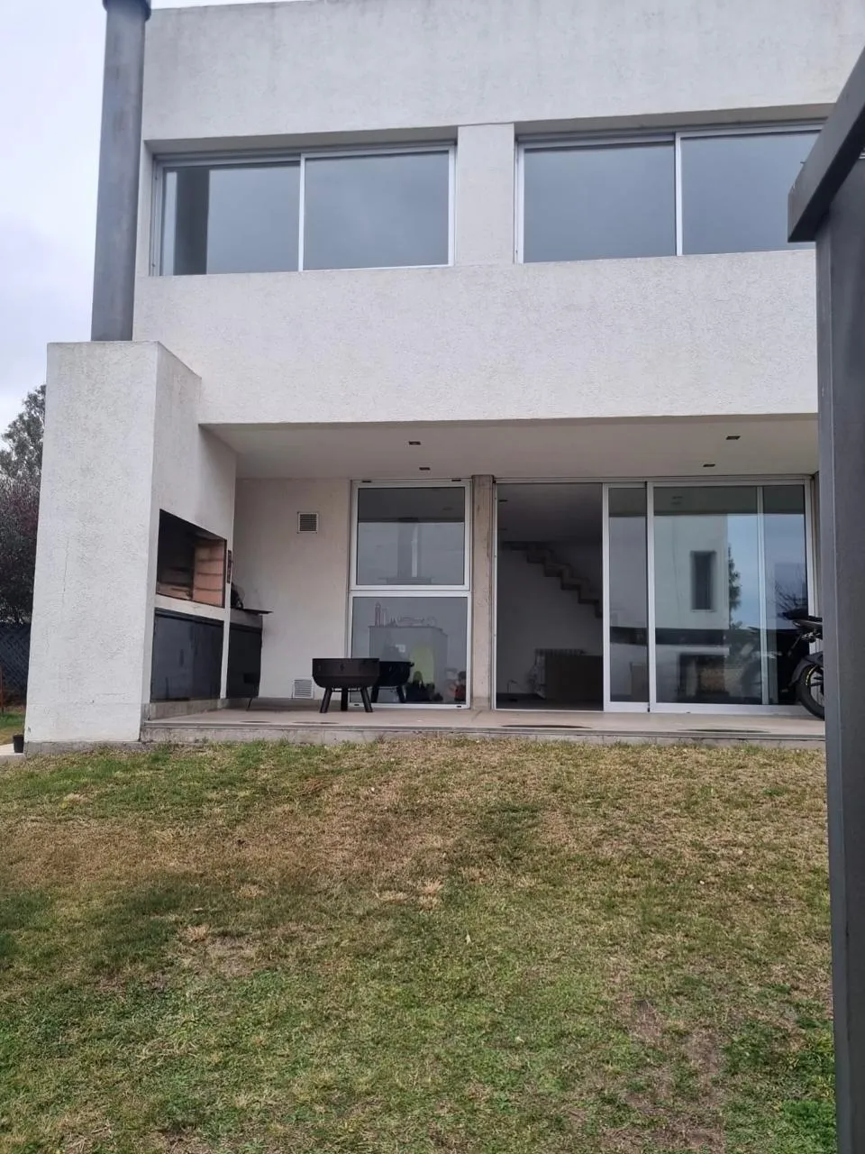 Housing Cerrado en alquiler de tres dormi - La Carolina Village