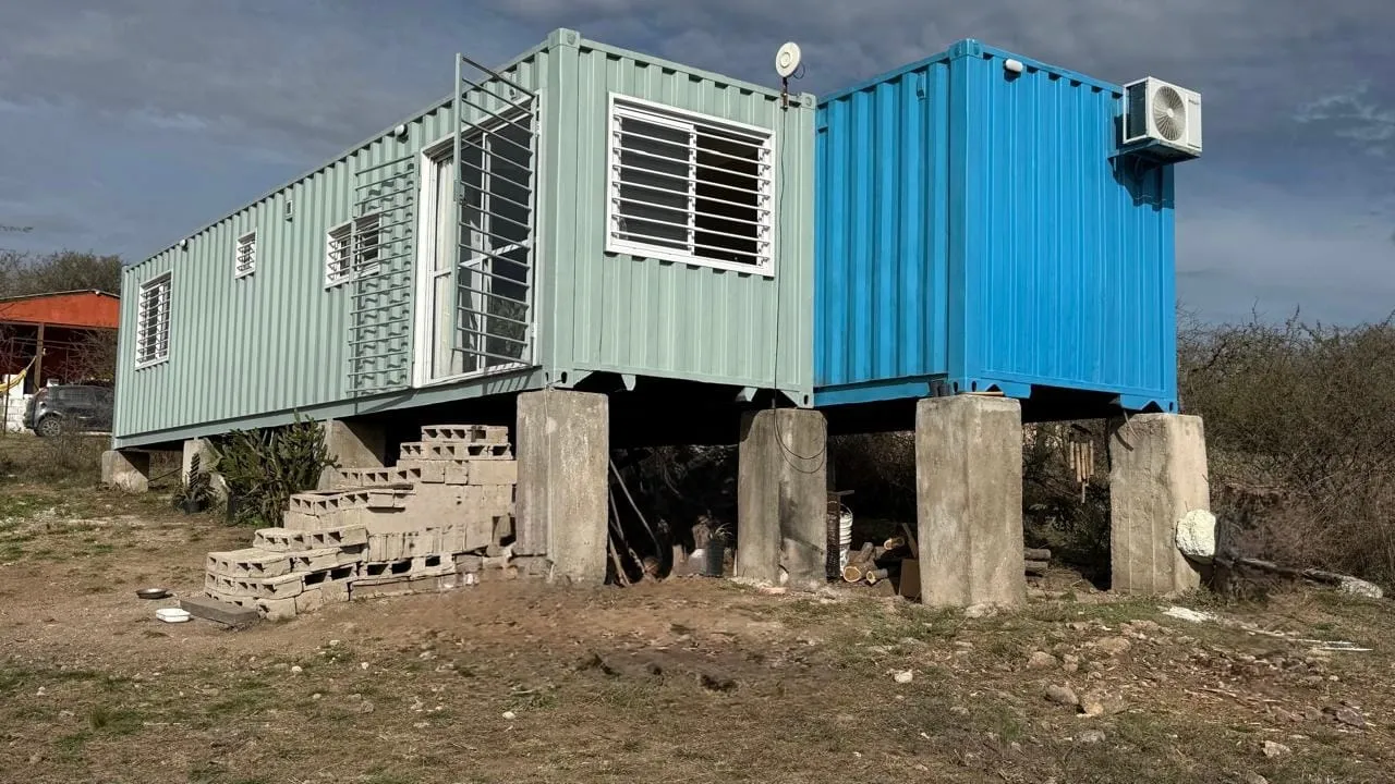VENTA CASA CONTAINER EN VILLA PARQUE SÍQUIMAN – OPORTUNIDAD