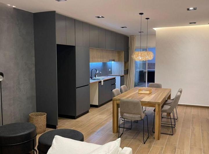Departamento · 93m² · 4 Ambientes · 1 Cochera