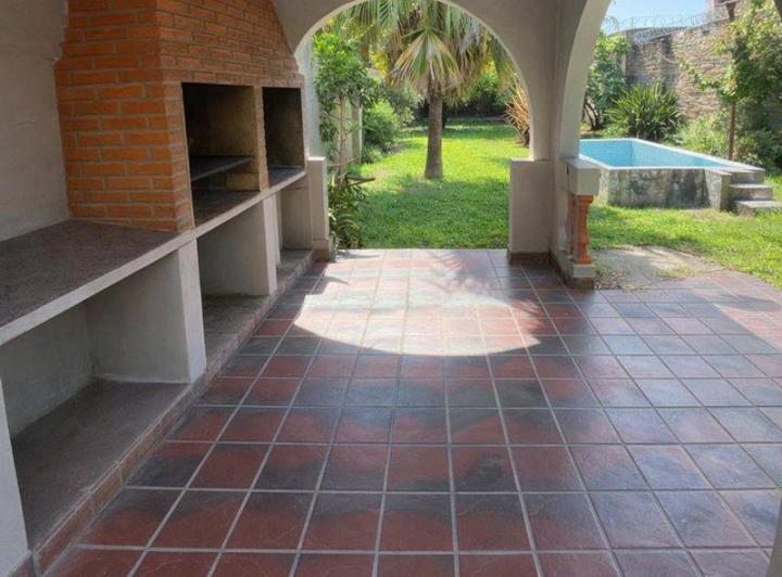 Casa · 250m² · 5 Ambientes · 1 Cochera