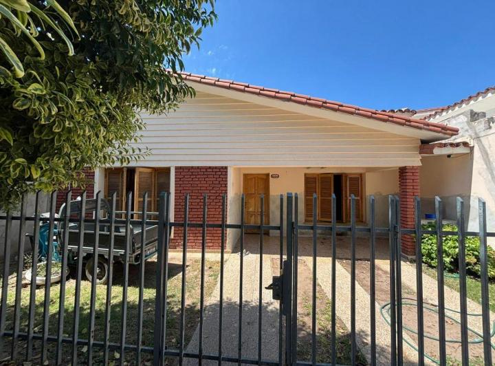 Casa · 160m² · 6 Ambientes