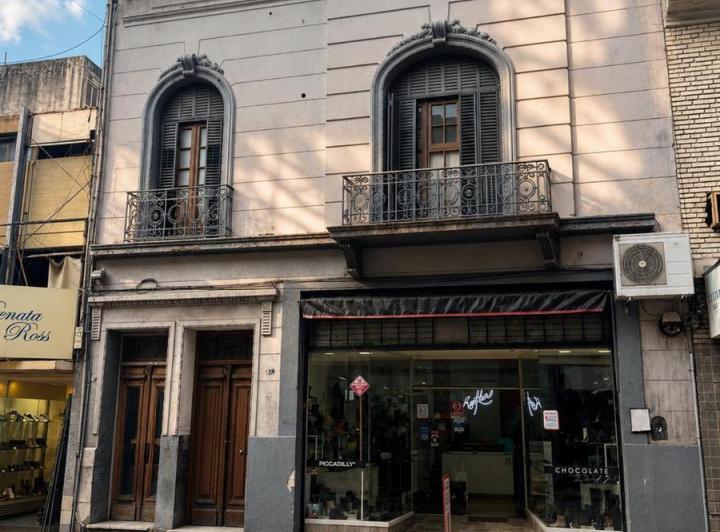 Casa · 184m² · 15 Ambientes