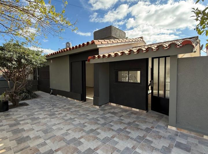Casa · 90m² · 5 Ambientes