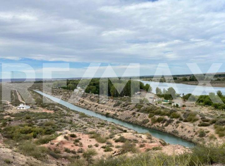 Terreno · 33000m²