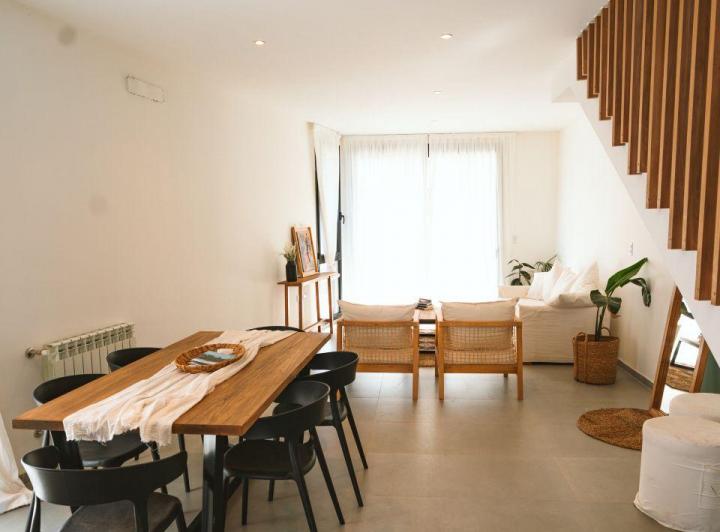 Casa · 144m² · 1 Ambiente · 2 Cocheras