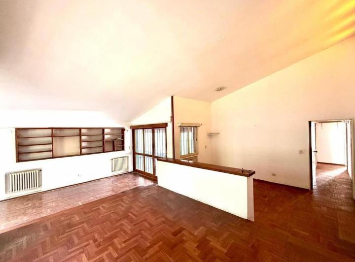 Casa · 430m² · 8 Ambientes