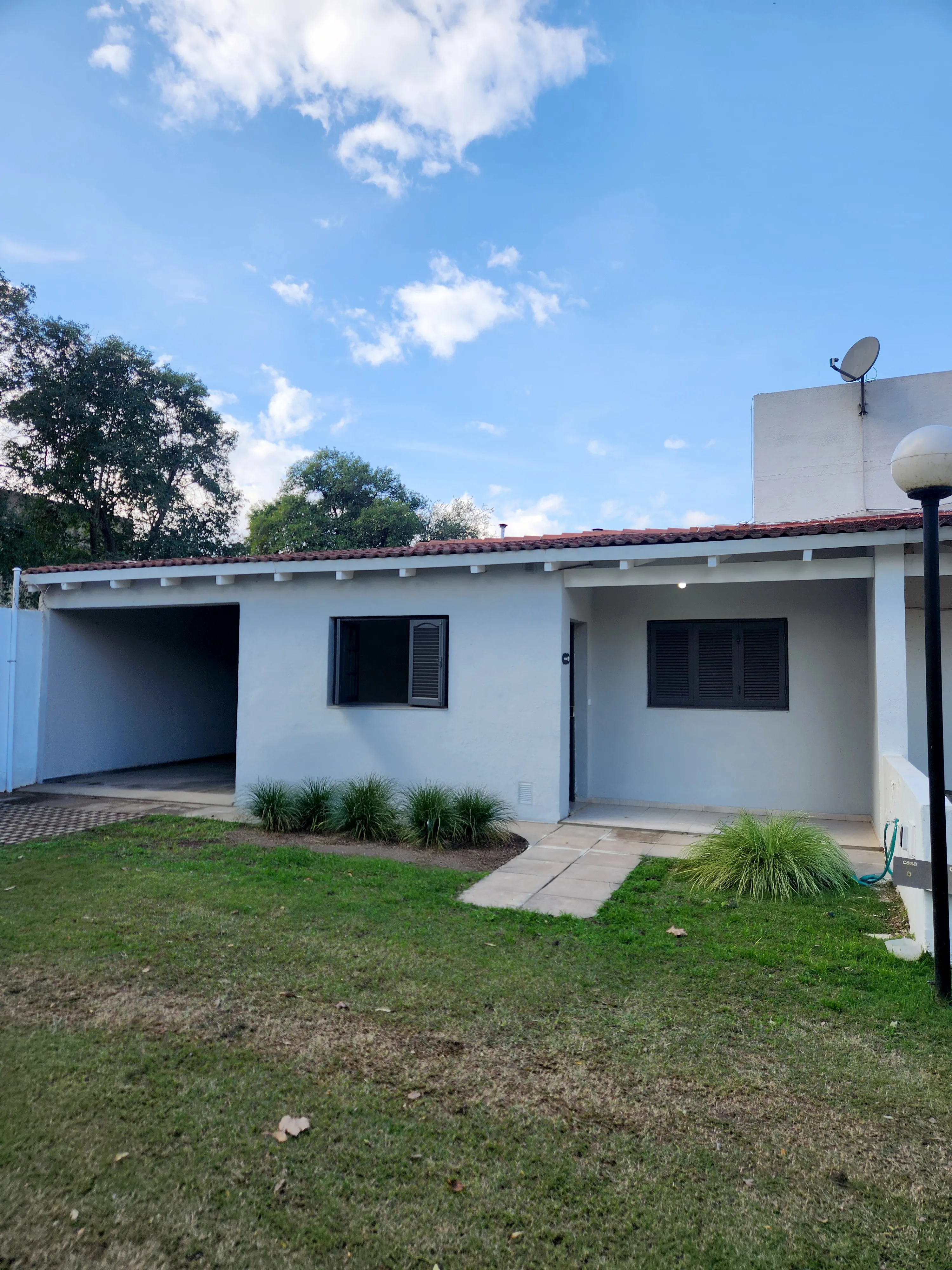 Vendo Housing Cerrado Quintas de Arguello - Una Planta - Dos Dorm. - Apto Credito!