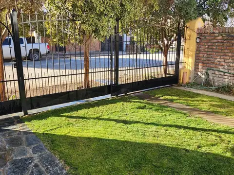 Casa en Venta en Plottier, Confluencia