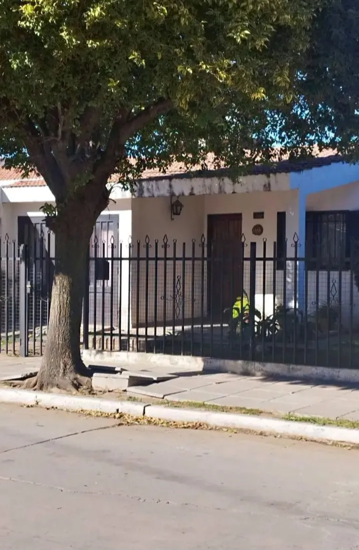 Los Robles casa de 3 dormitorios apto credito excelente zona