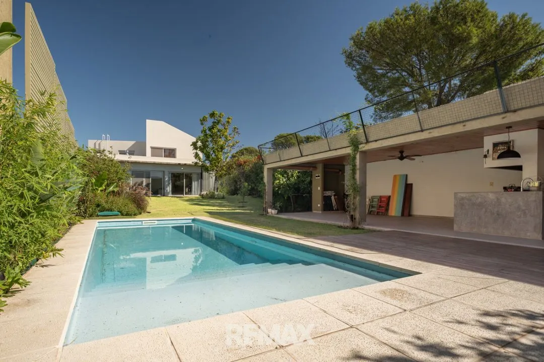 CASA VALLE ESCONDIDO SANTINA NORTE CORDOBA 3 DORMI PILETA QUINCHO PARQUE Bº PRIVADO VENTA