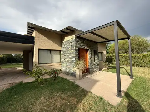 Casa en Venta en Lunlunta, Maipú