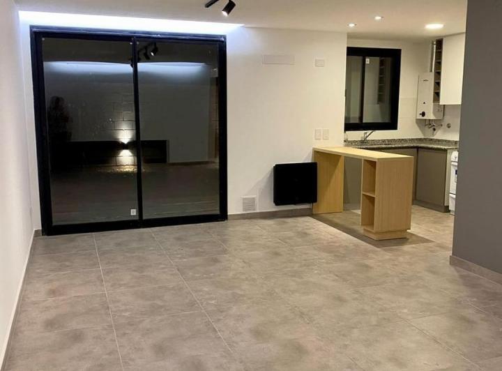 Casa · 115m² · 5 Ambientes · 2 Cocheras