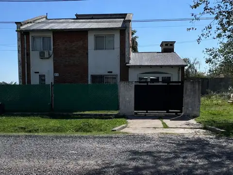 Casa en Venta en Roldan, San Lorenzo