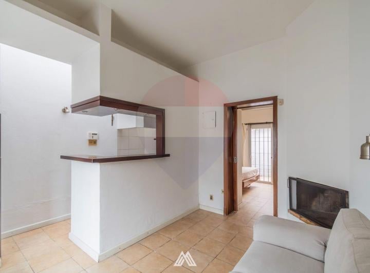 Casa · 30m² · 2 Ambientes · 1 Cochera