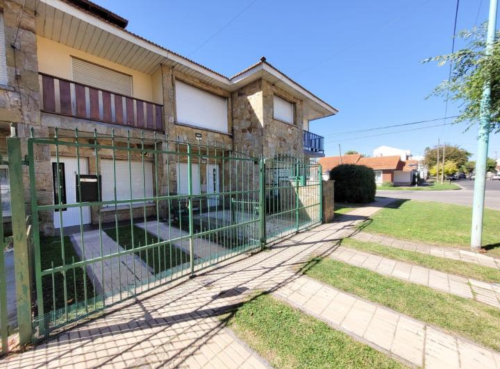 Casa · 3 Dormitorios