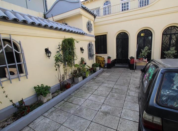Casa · 163m² · 4 Ambientes · 1 Cochera