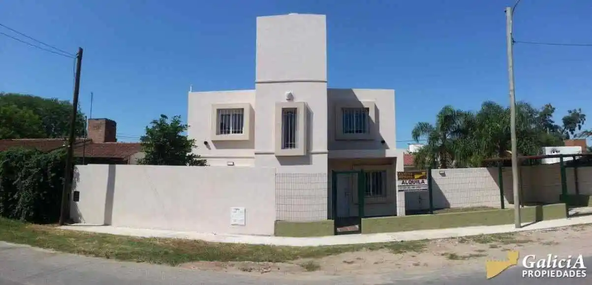 Dúplex en Bº La Salle, Cheine 6556 (a la altura de LaRecta al 8200)