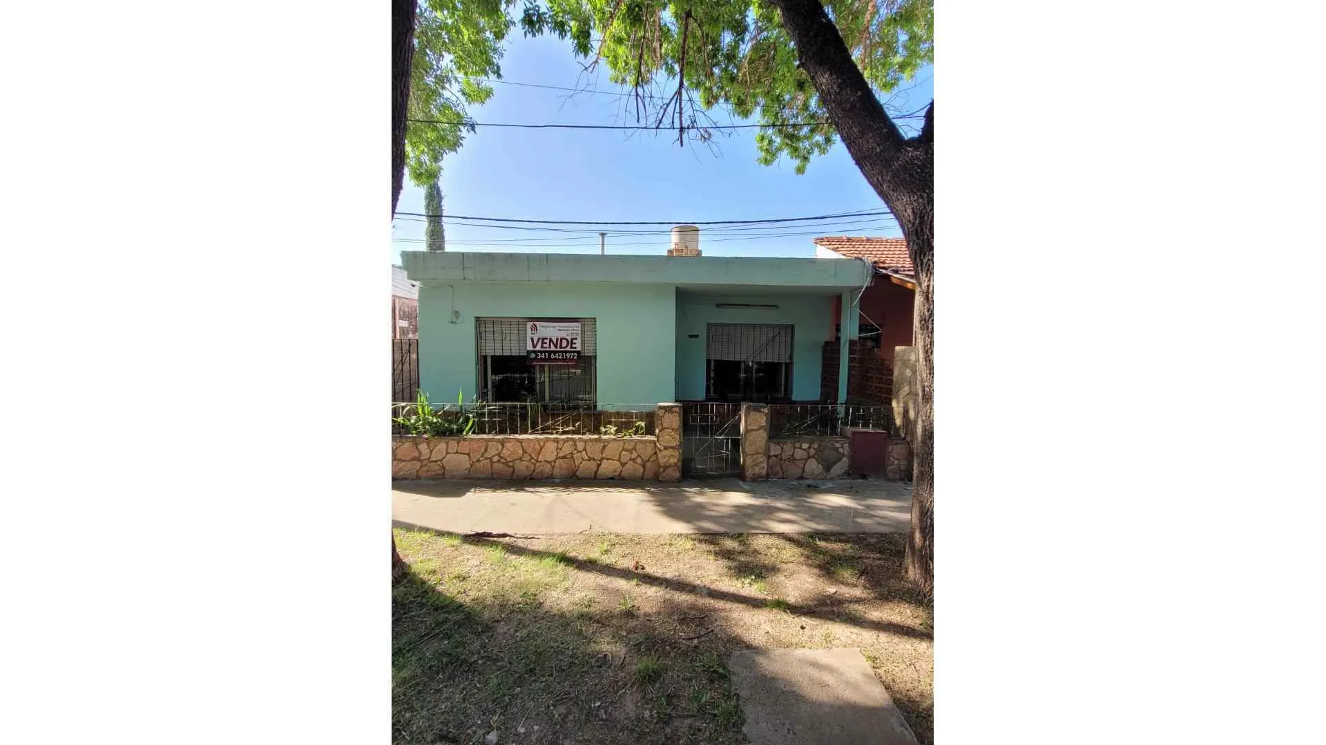 VENTA  -  Casa 3 dormitorios en Granadero Baigorria