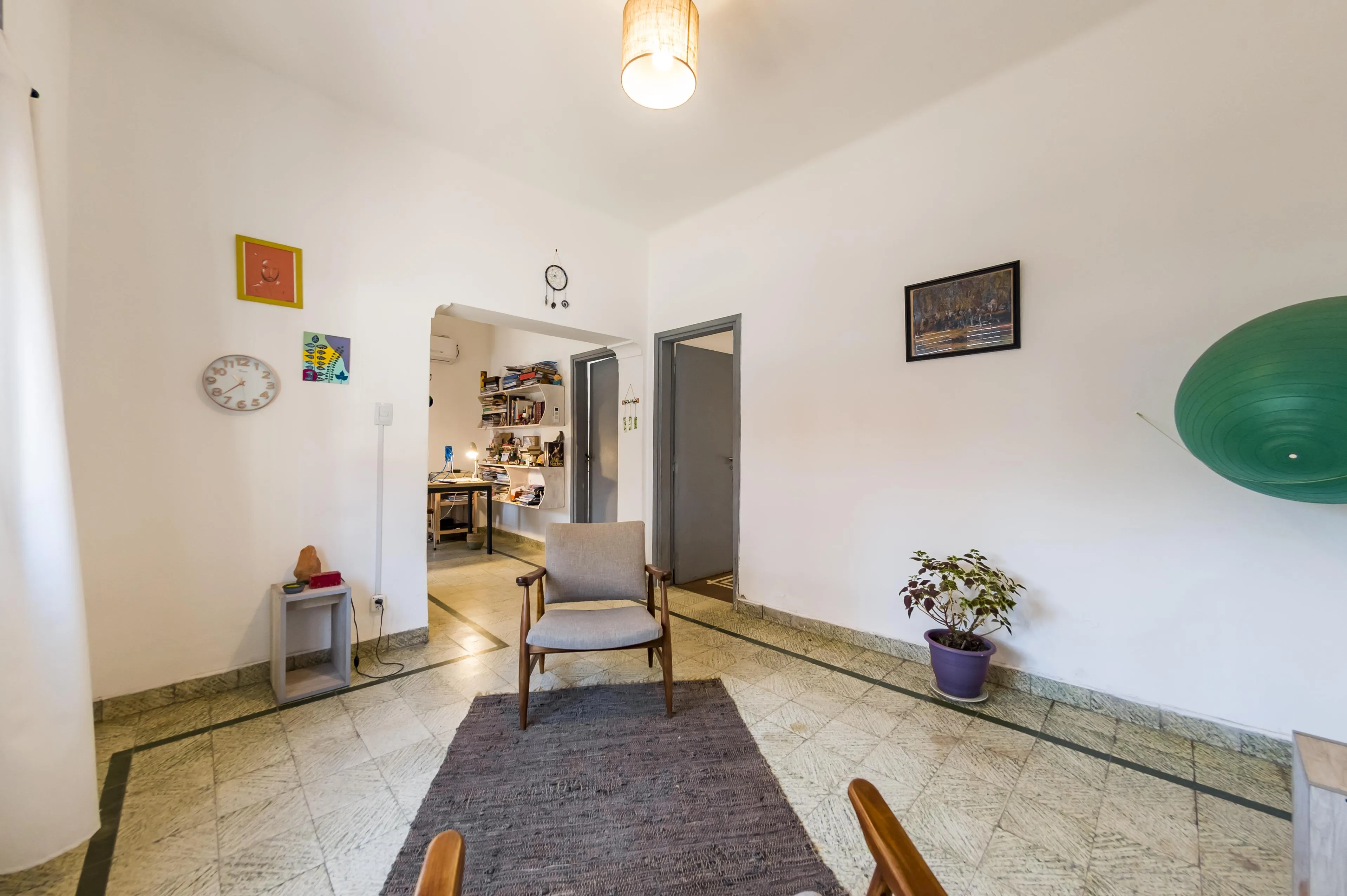 Casa. 2 dorm. 1 baño. Patio amplio. B San Martín
