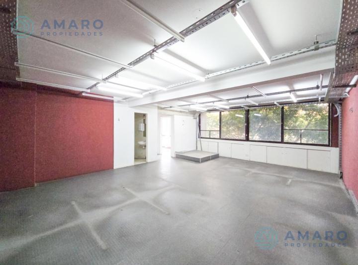 Oficina comercial · 114m² · 4 Ambientes · 2 Cocheras