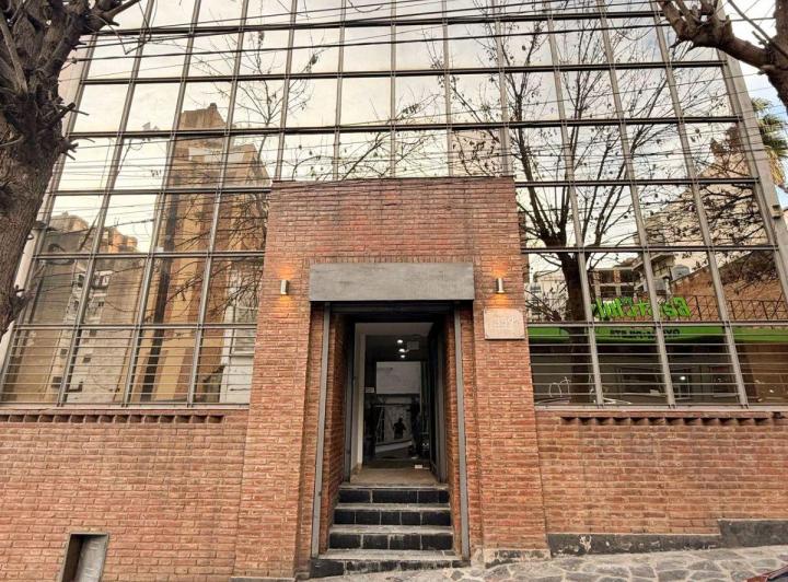Oficina comercial · 300m²