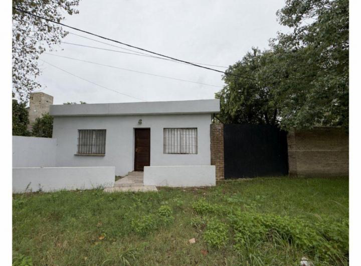Casa · 80m² · 4 Ambientes · 1 Cochera