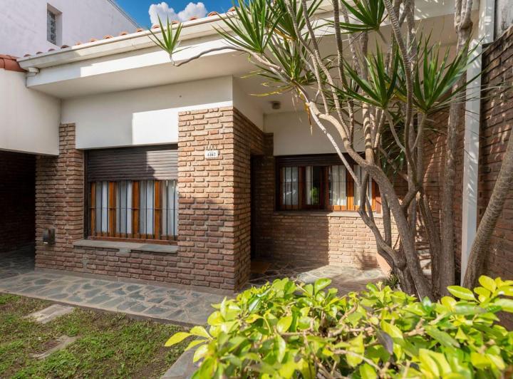 Casa · 100m² · 4 Ambientes · 1 Cochera