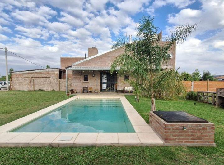 Casa · 83m² · 3 Ambientes