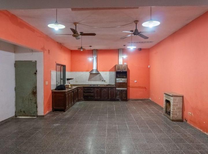 Casa · 127m² · 5 Ambientes · 1 Cochera