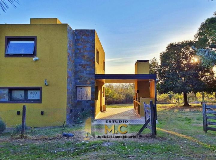 Casa · 114m² · 4 Ambientes · 2 Cocheras