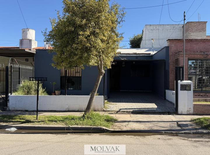 Casa · 172m² · 3 Ambientes · 1 Cochera