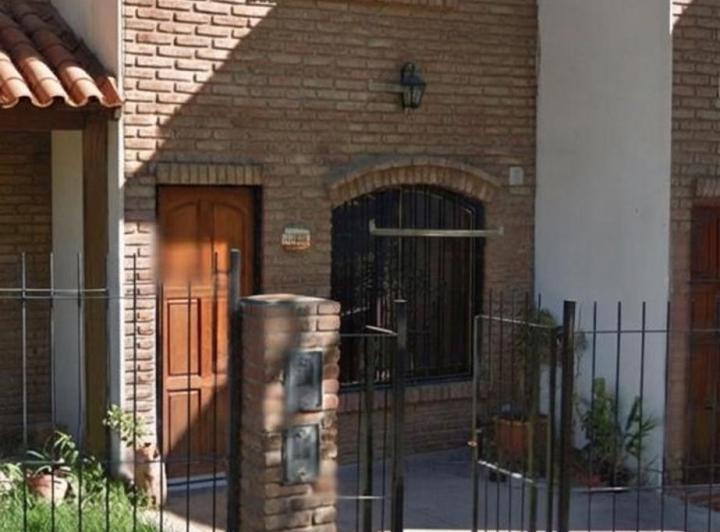 Casa · 95m² · 4 Ambientes · 1 Cochera